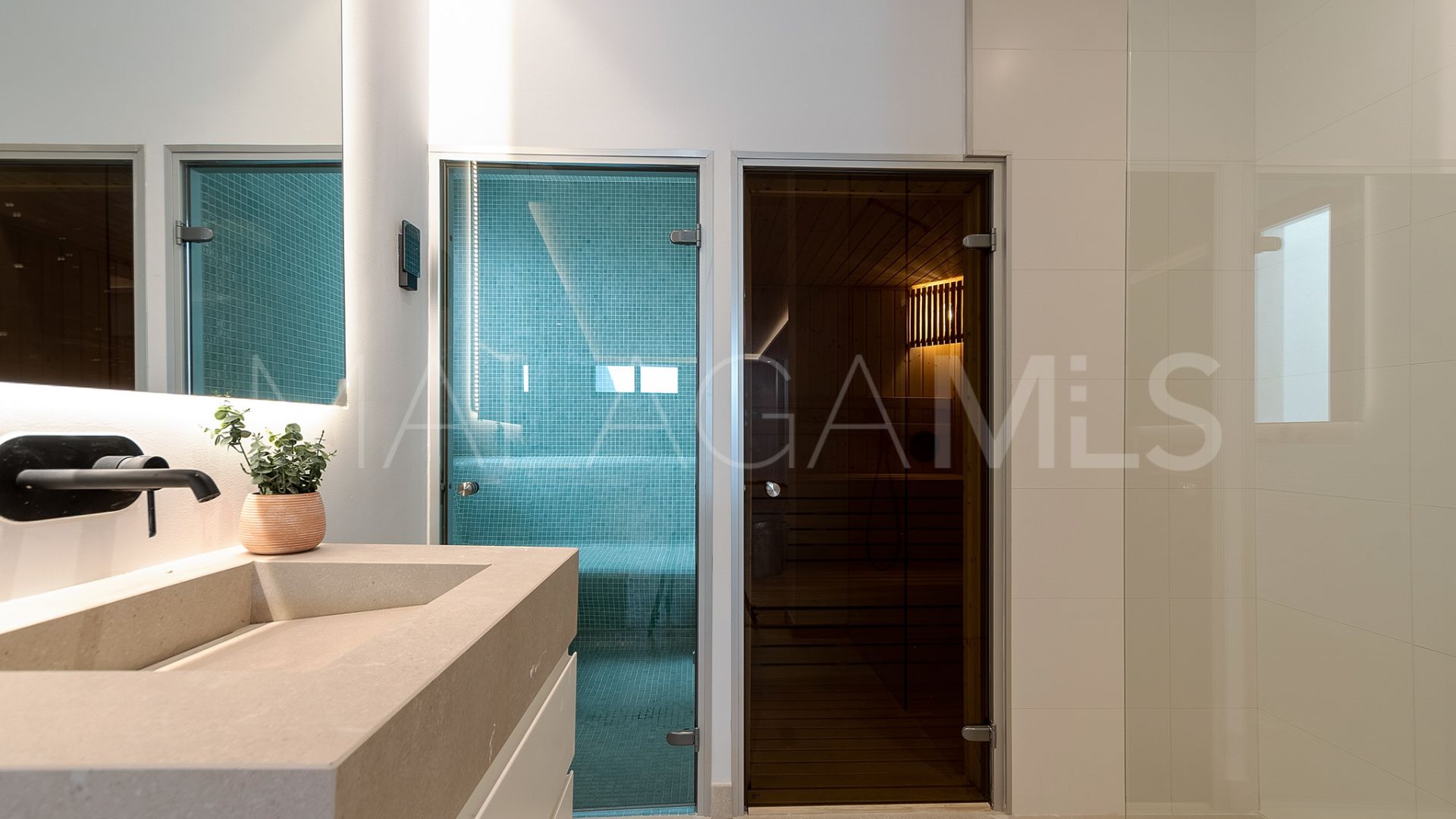 Villa for sale in Marbella Golden Mile