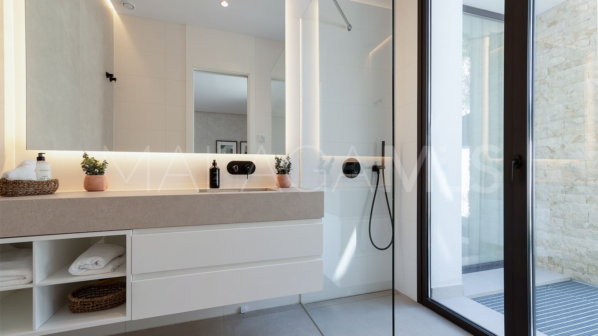 Villa for sale in Marbella Golden Mile