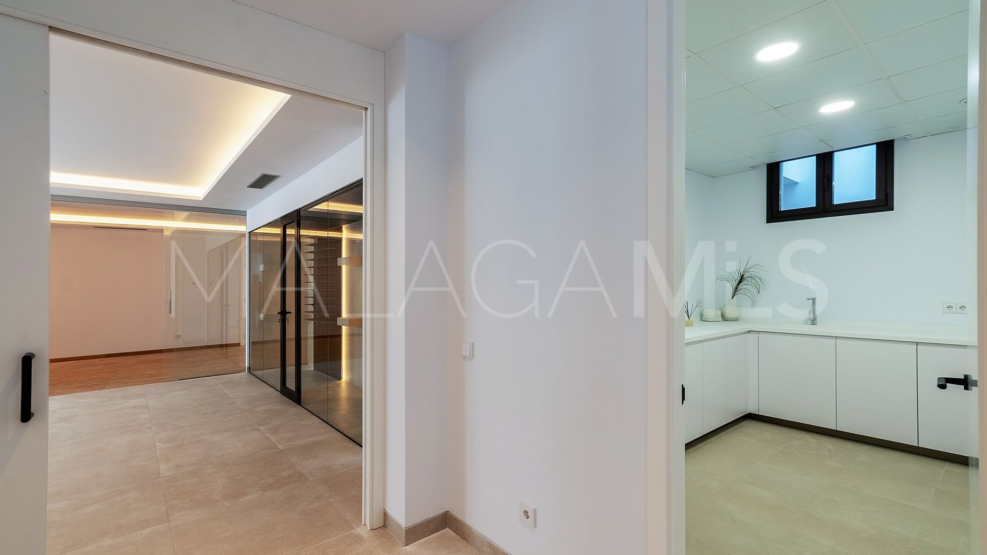 Villa for sale in Marbella Golden Mile