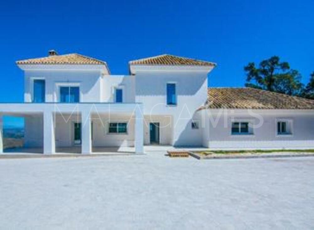 Villa in La Mairena for sale