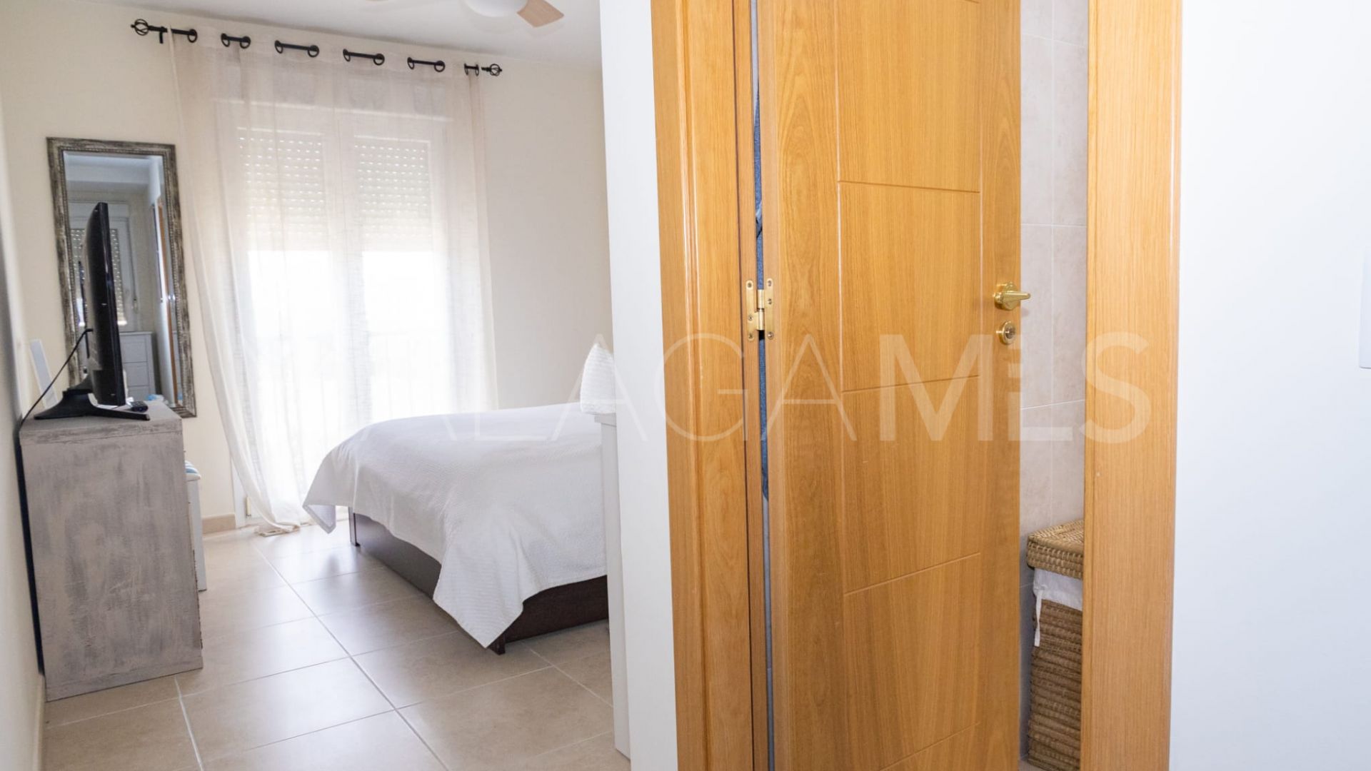 4 bedrooms apartment for sale in La Campana