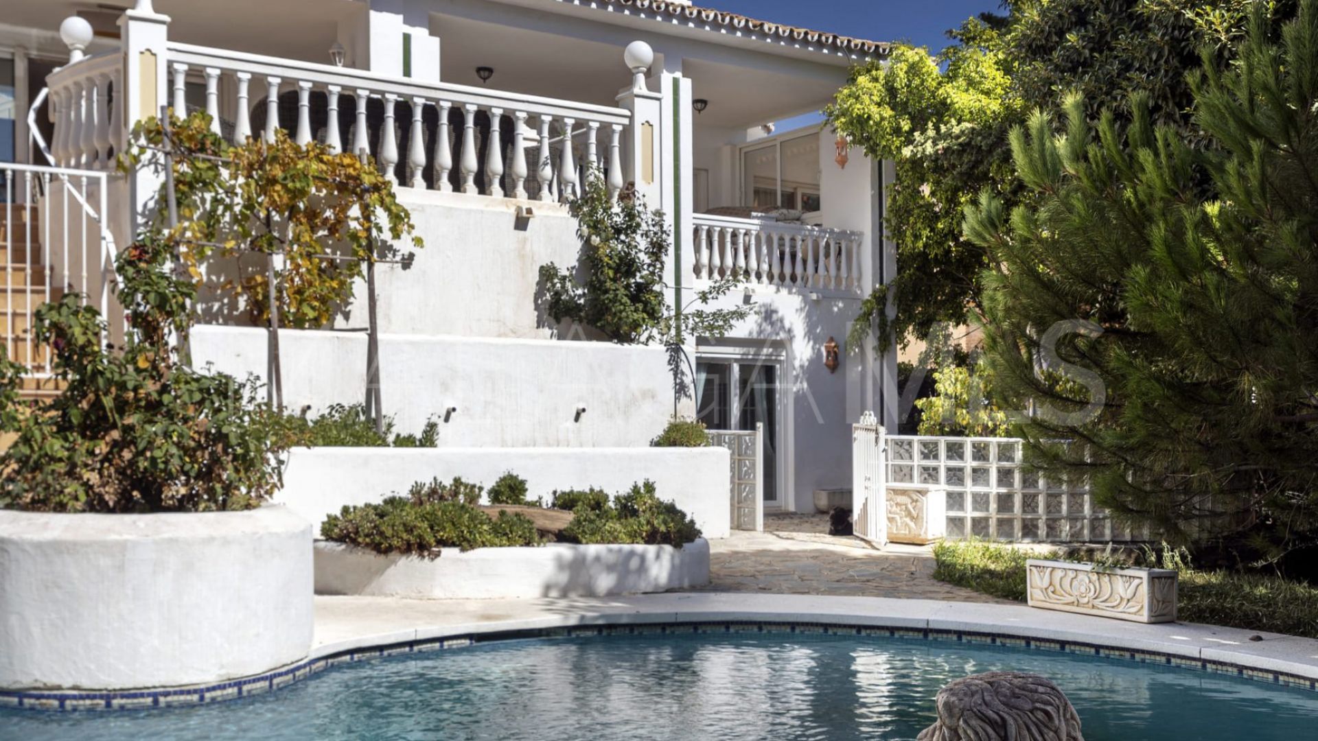 Se vende villa de 9 bedrooms in Riviera del Sol