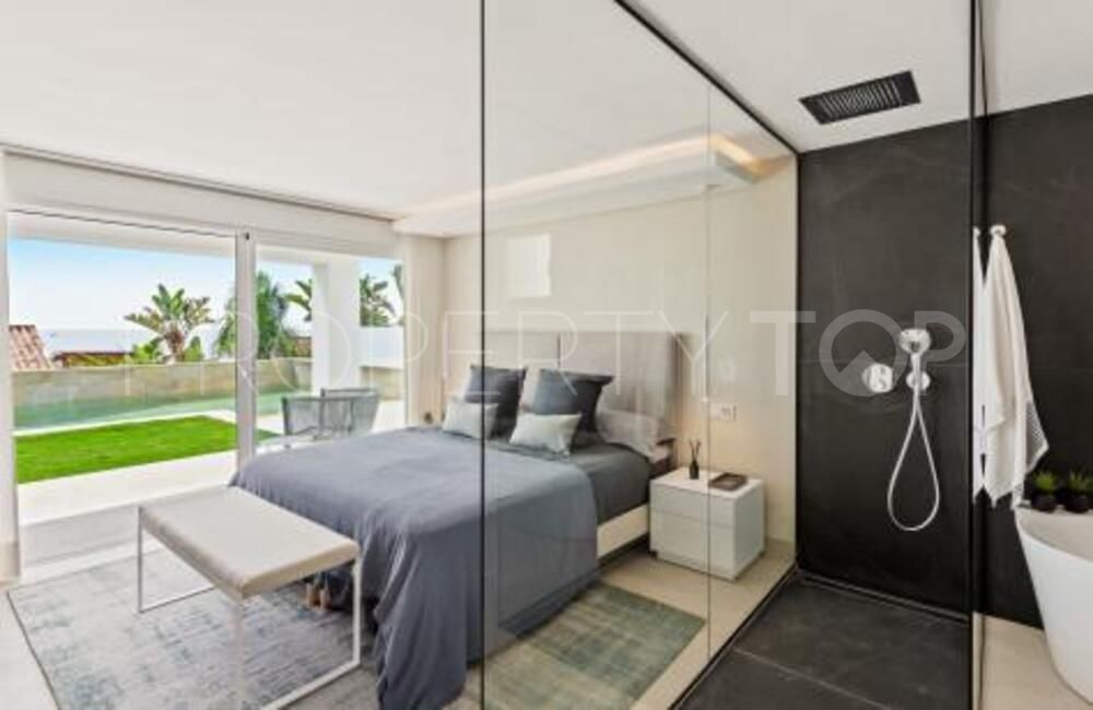 4 bedrooms villa in Arena Beach for sale