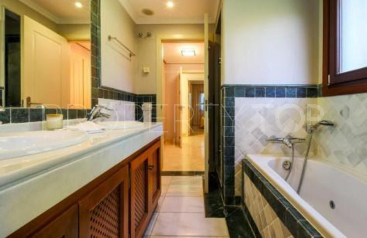 3 bedrooms ground floor apartment in Lomas del Rey for sale