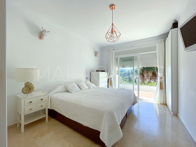 Buy town house with 5 bedrooms in La Alzambra