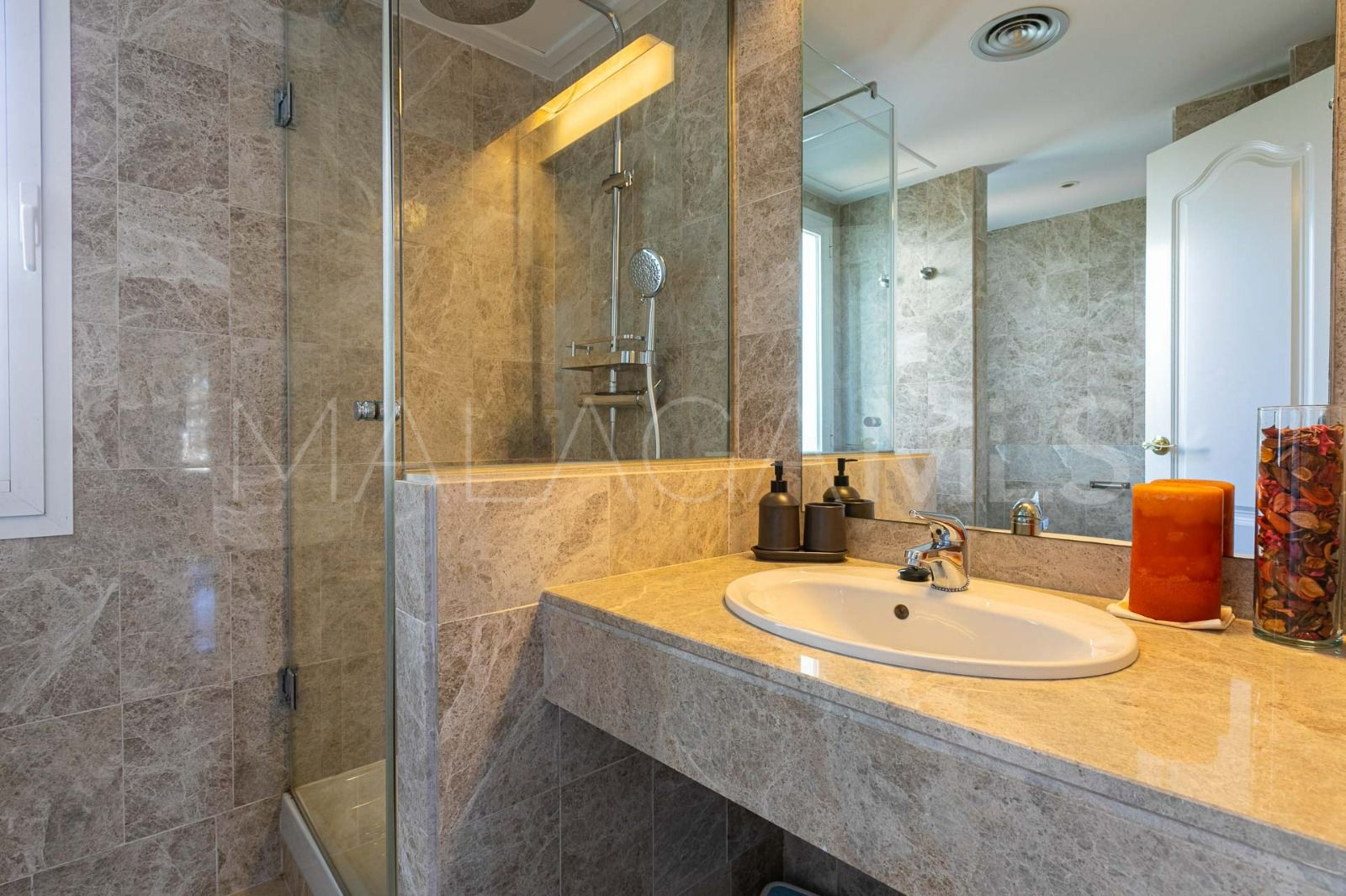 Wohnung for sale in Los Naranjos de Marbella