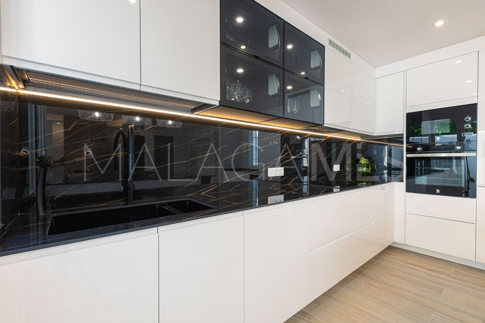 Wohnung for sale in Los Naranjos de Marbella