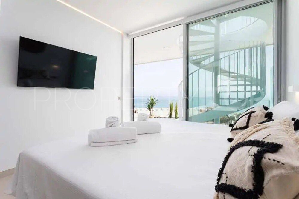 Buy Fuengirola Puerto 2 bedrooms penthouse