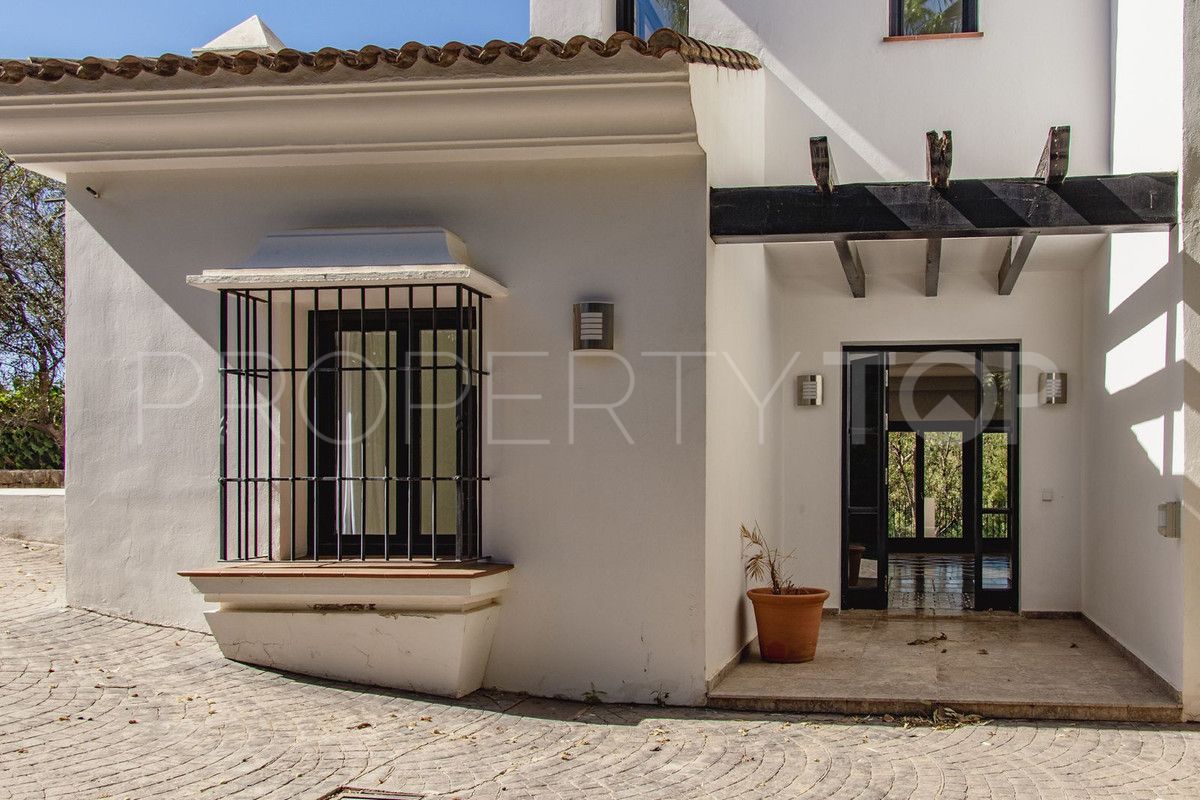 For sale La Quinta villa with 4 bedrooms