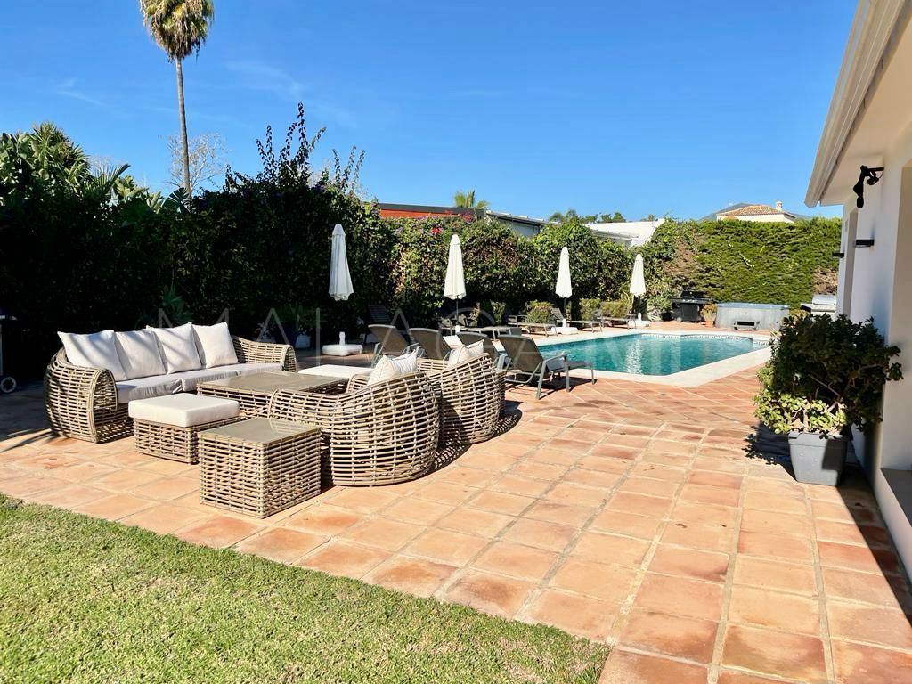 Villa for sale in San Pedro de Alcantara