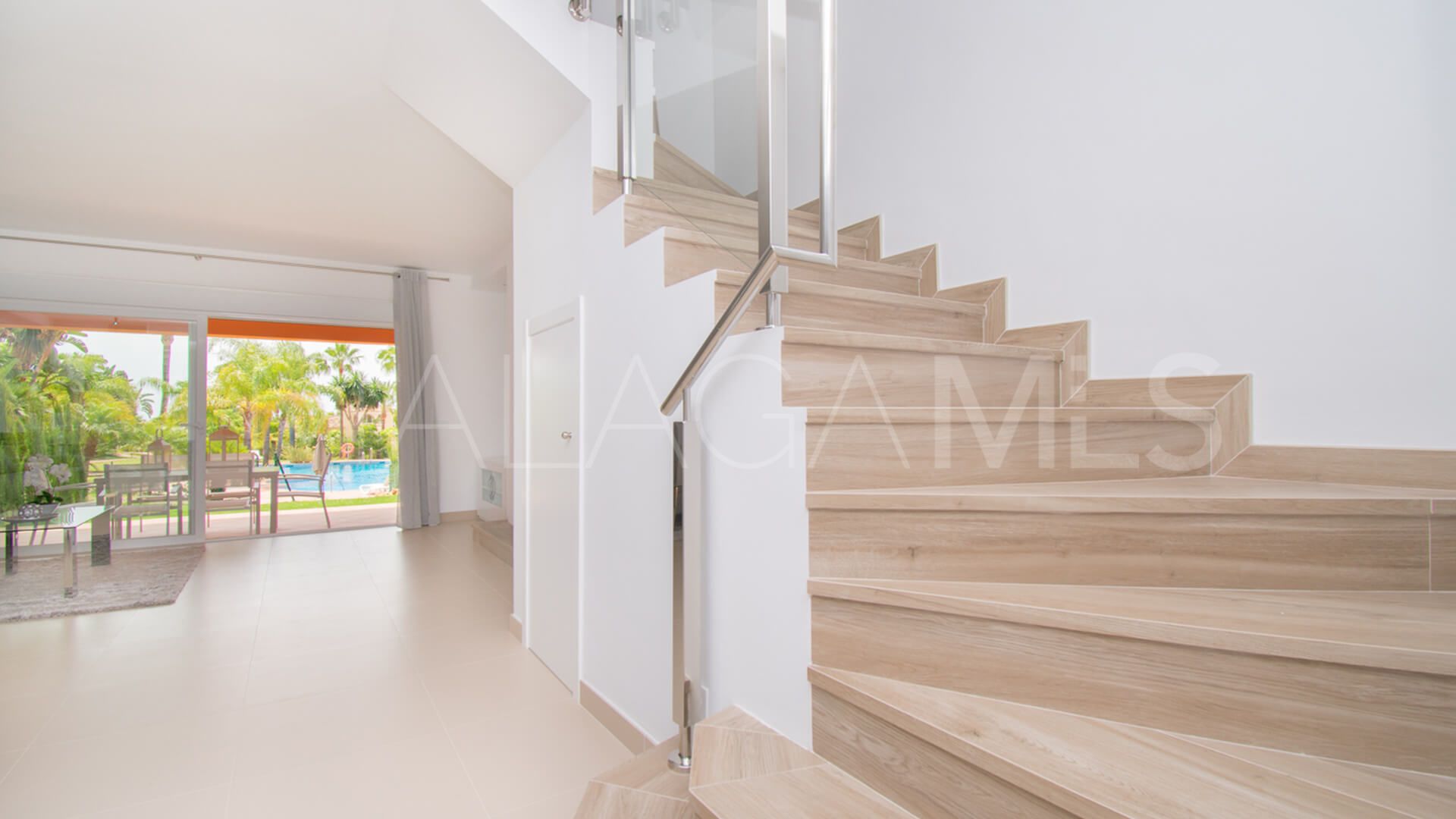 For sale town house in Paraíso Bellevue with 3 bedrooms