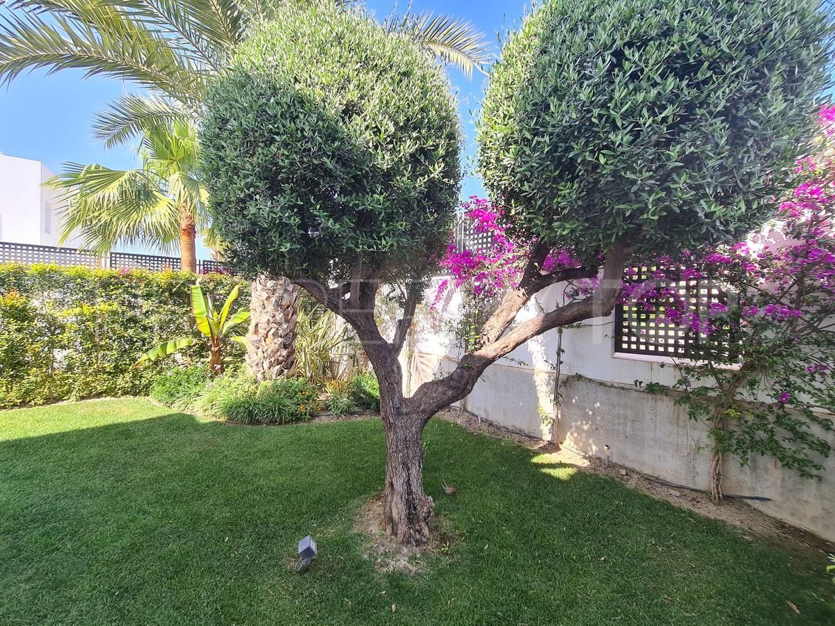 Comprar villa en La Finca de Marbella