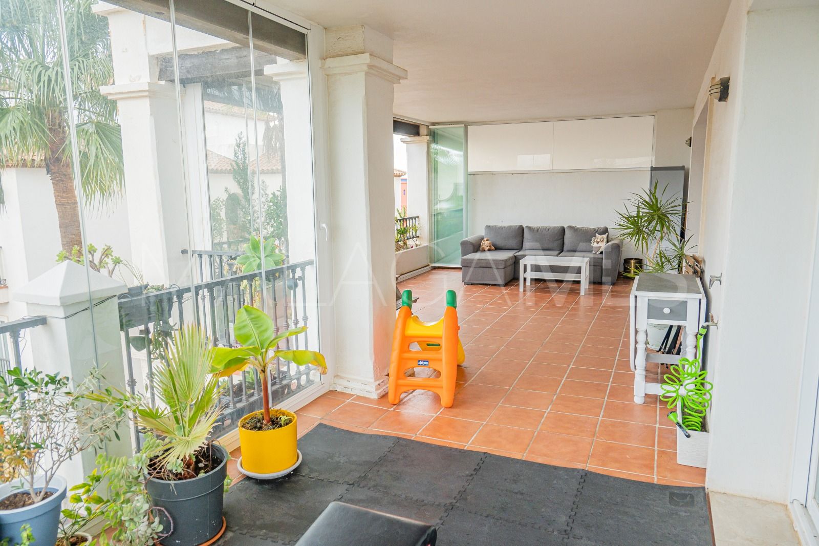 Lägenhet for sale in Altos de Calahonda