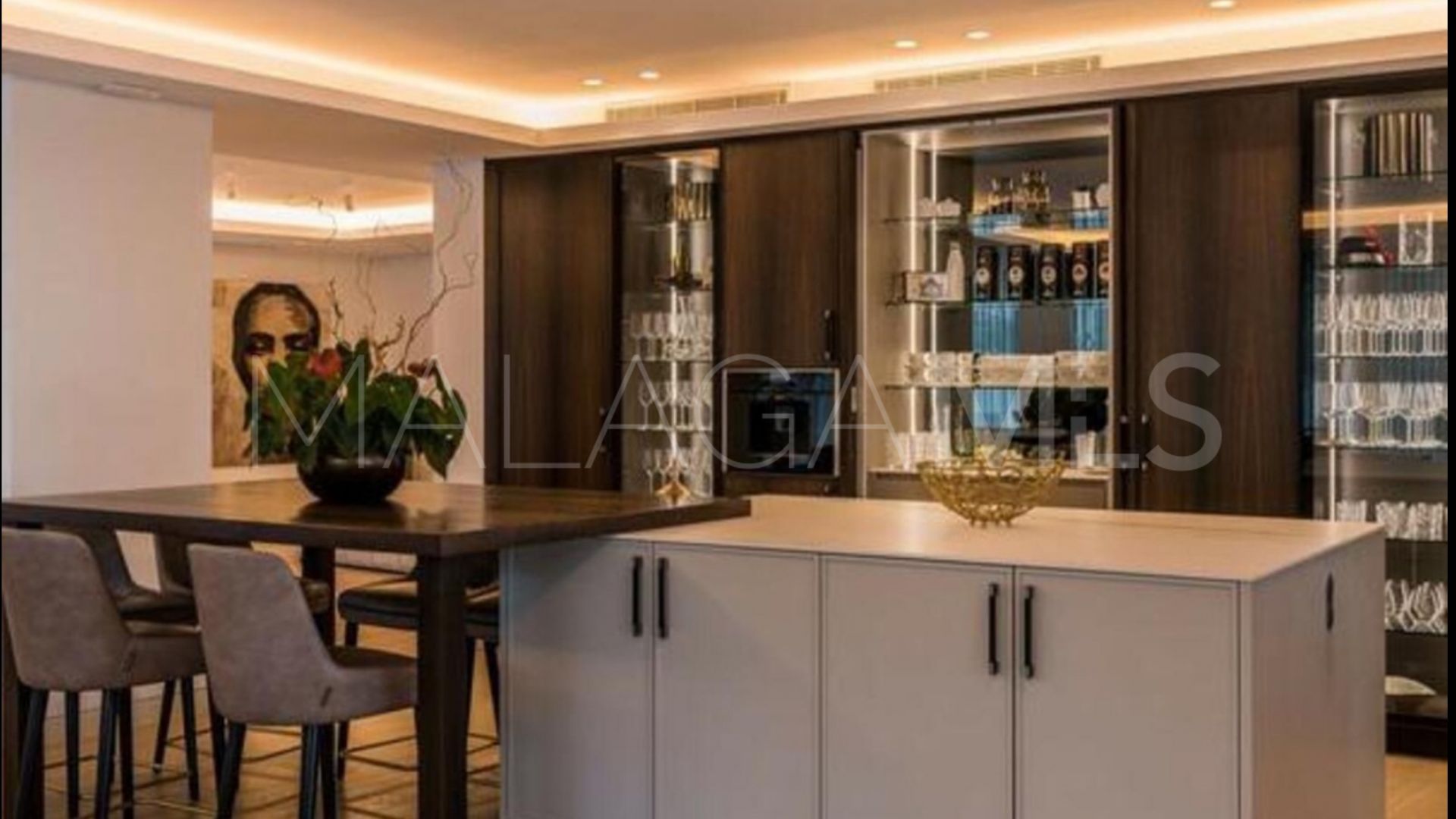 Buy apartment with 2 bedrooms in Palo Alto