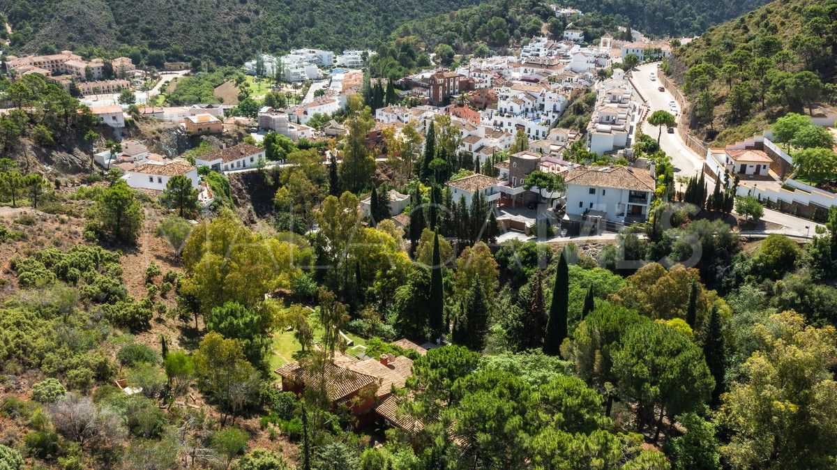 Villa for sale in Benahavis Centro