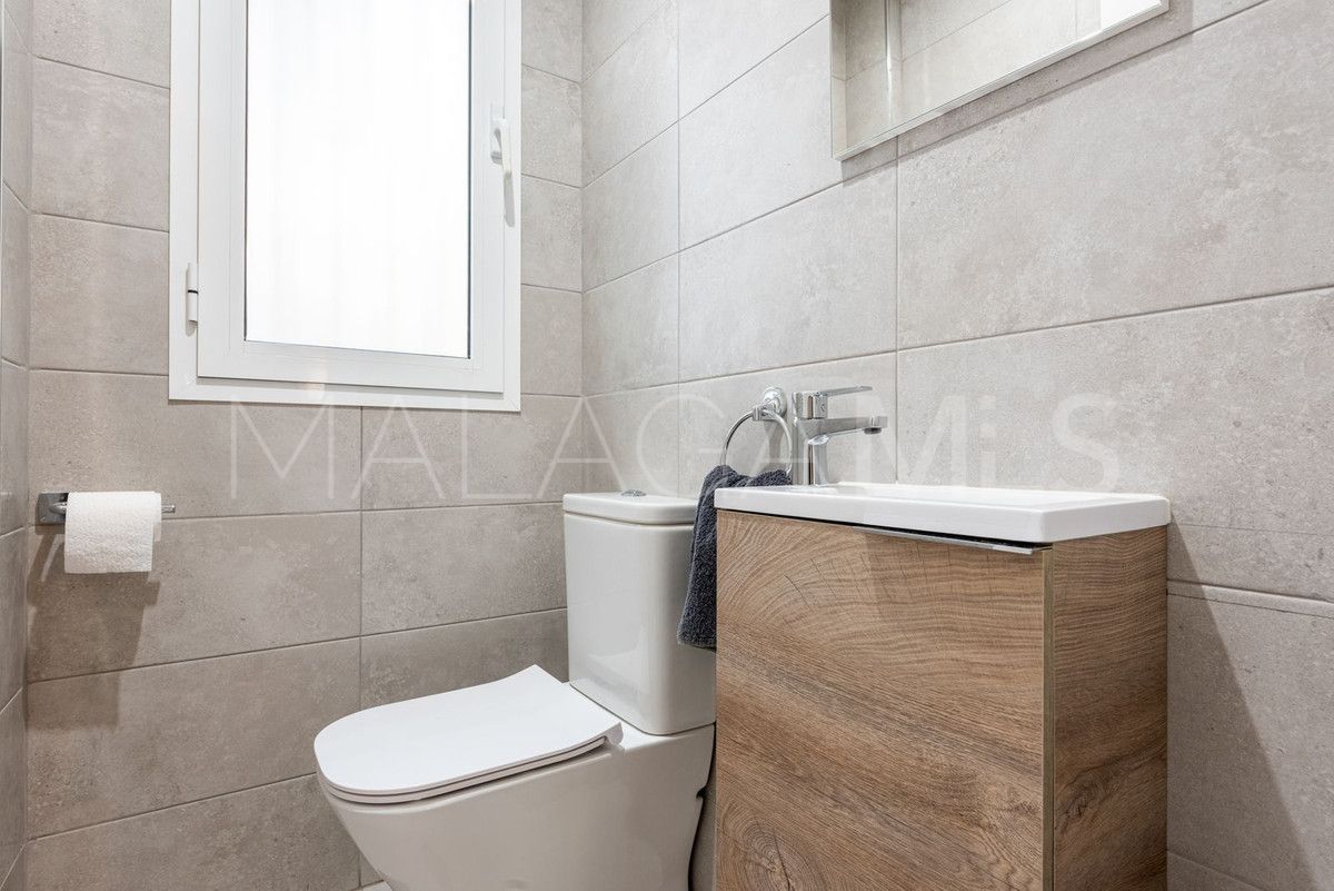 For sale ground floor apartment with 2 bedrooms in Benahavis