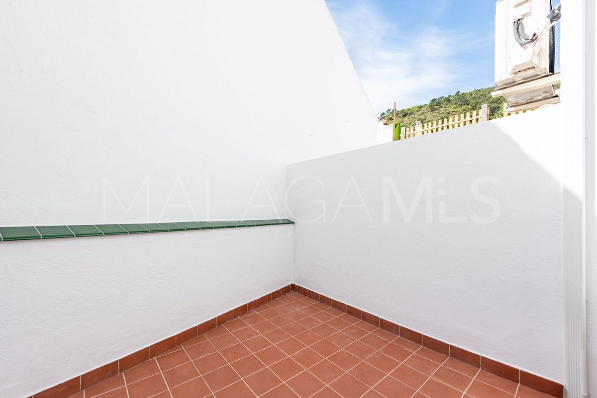 Se vende apartamento planta baja in Benahavis