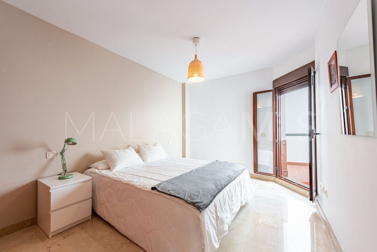 Se vende apartamento planta baja in Benahavis