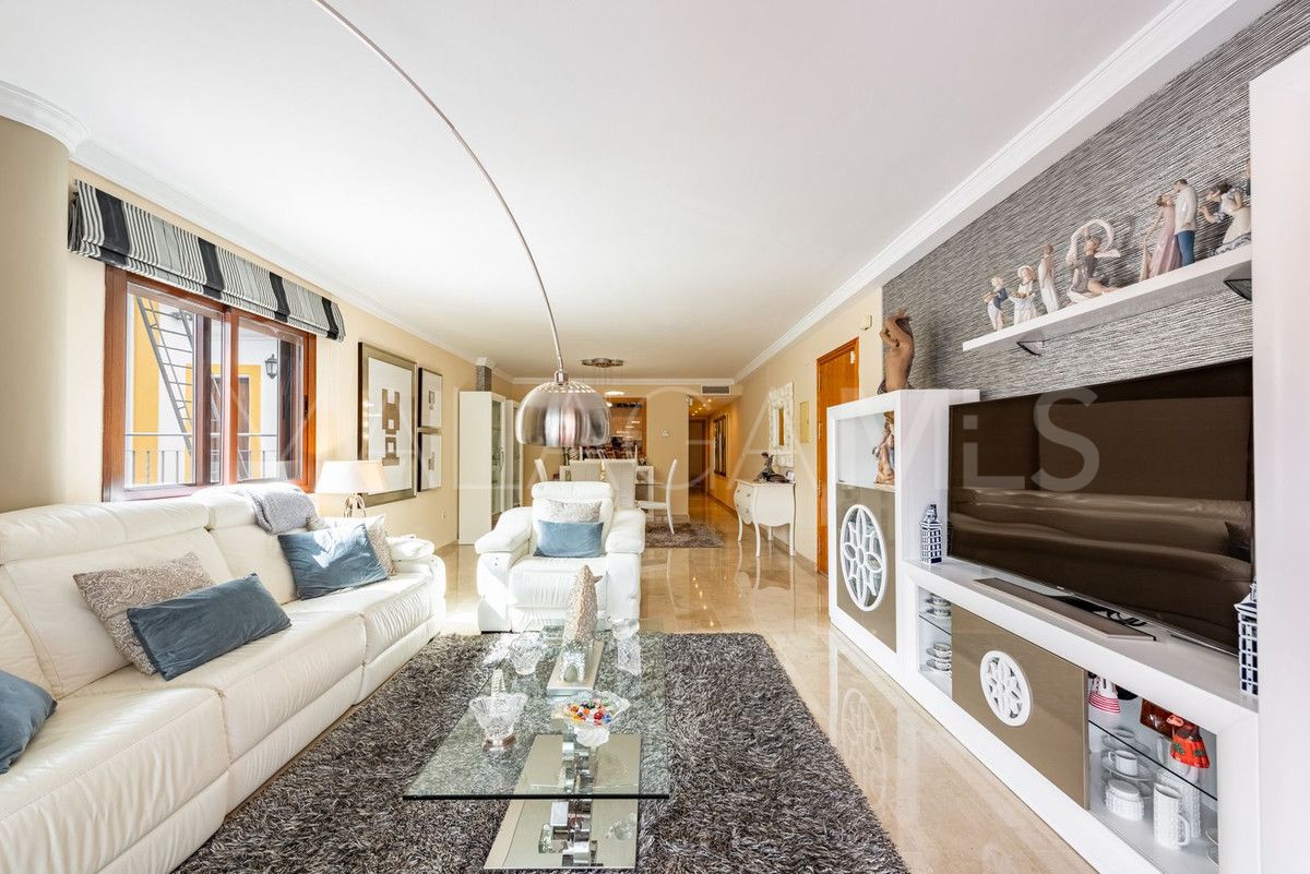 Apartamento for sale in Benahavis