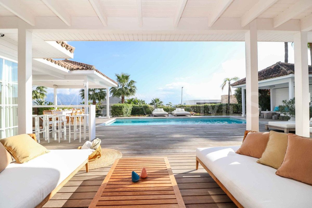 Villa for sale in Benahavis