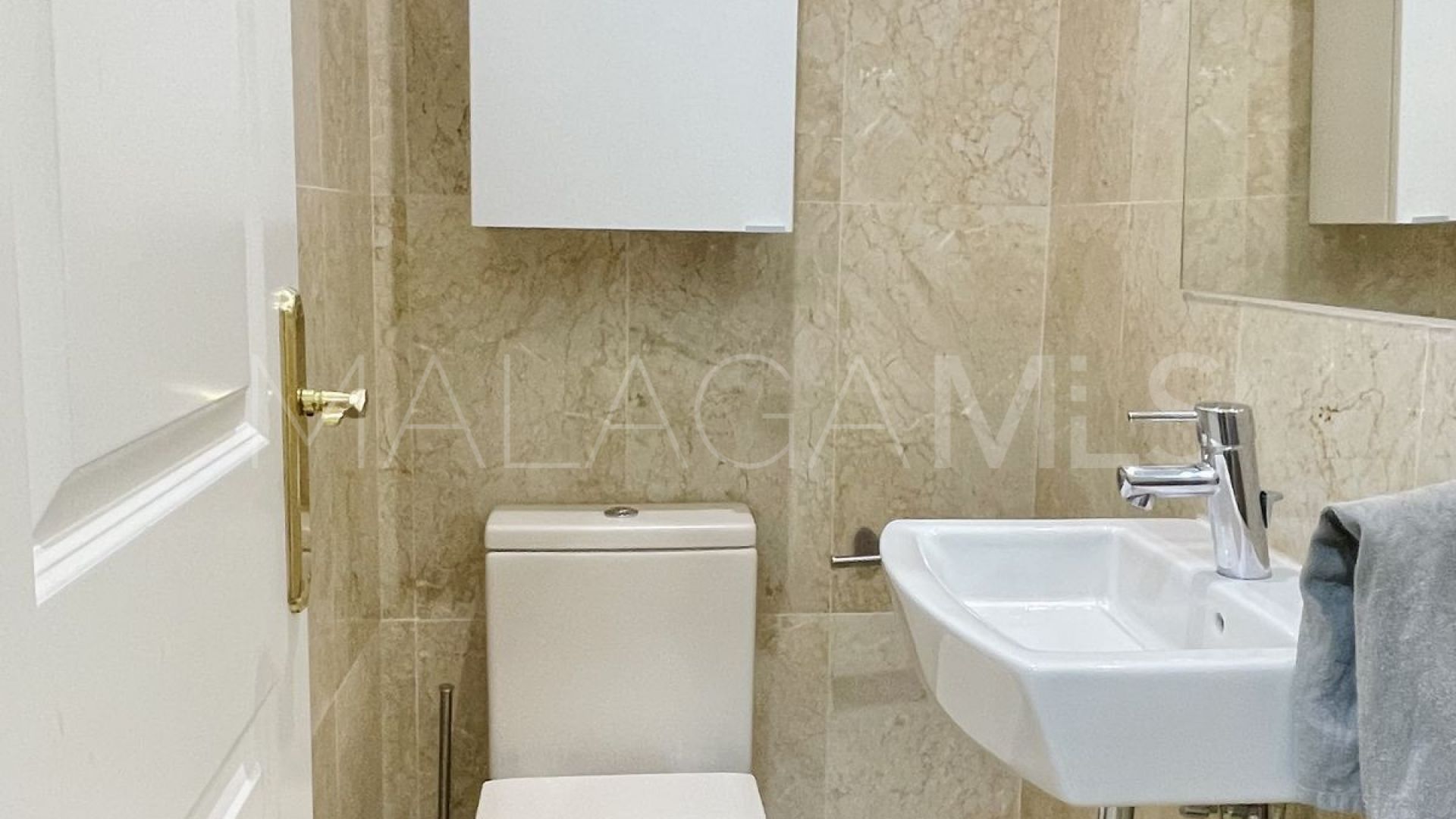 Apartamento with 2 bedrooms for sale in Benahavis