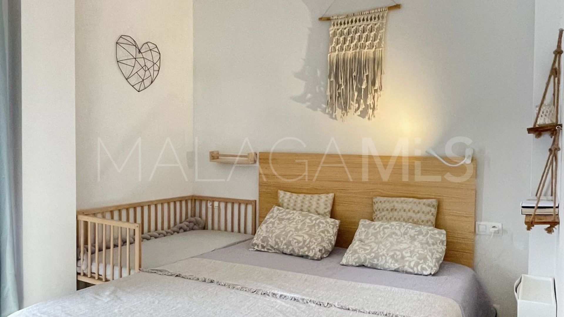 Apartamento with 2 bedrooms for sale in Benahavis