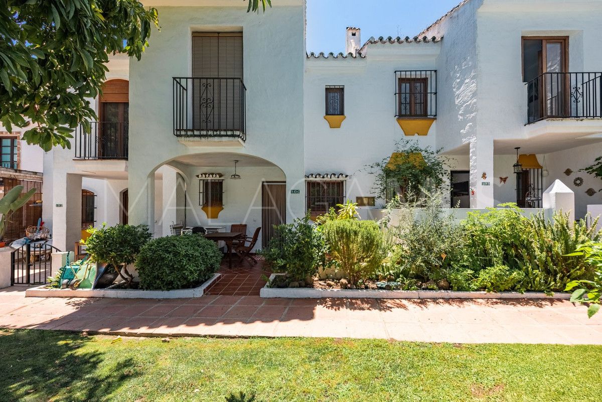 Radhus for sale in Benahavis