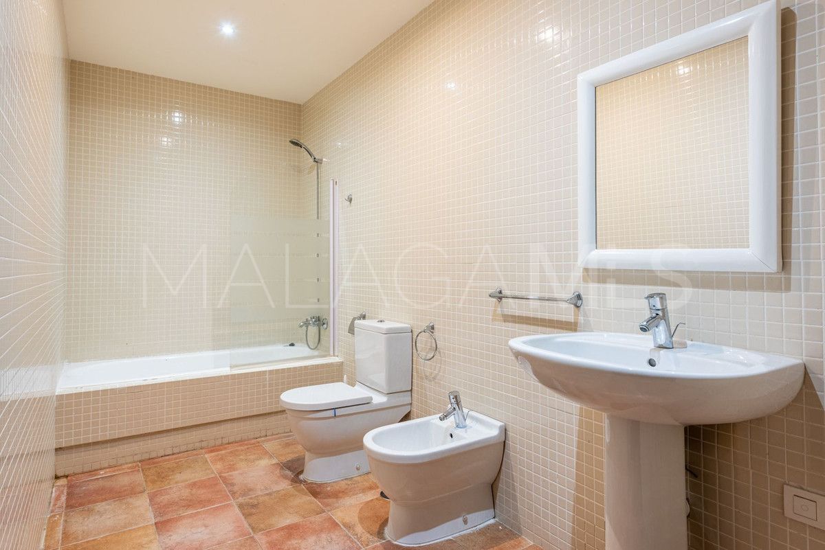 Adosado for sale with 3 bedrooms in Benahavis