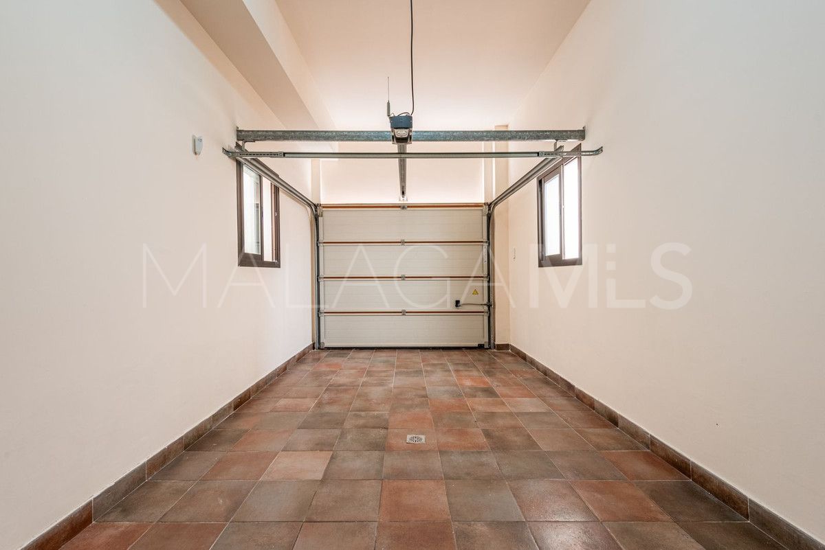 Adosado for sale with 3 bedrooms in Benahavis