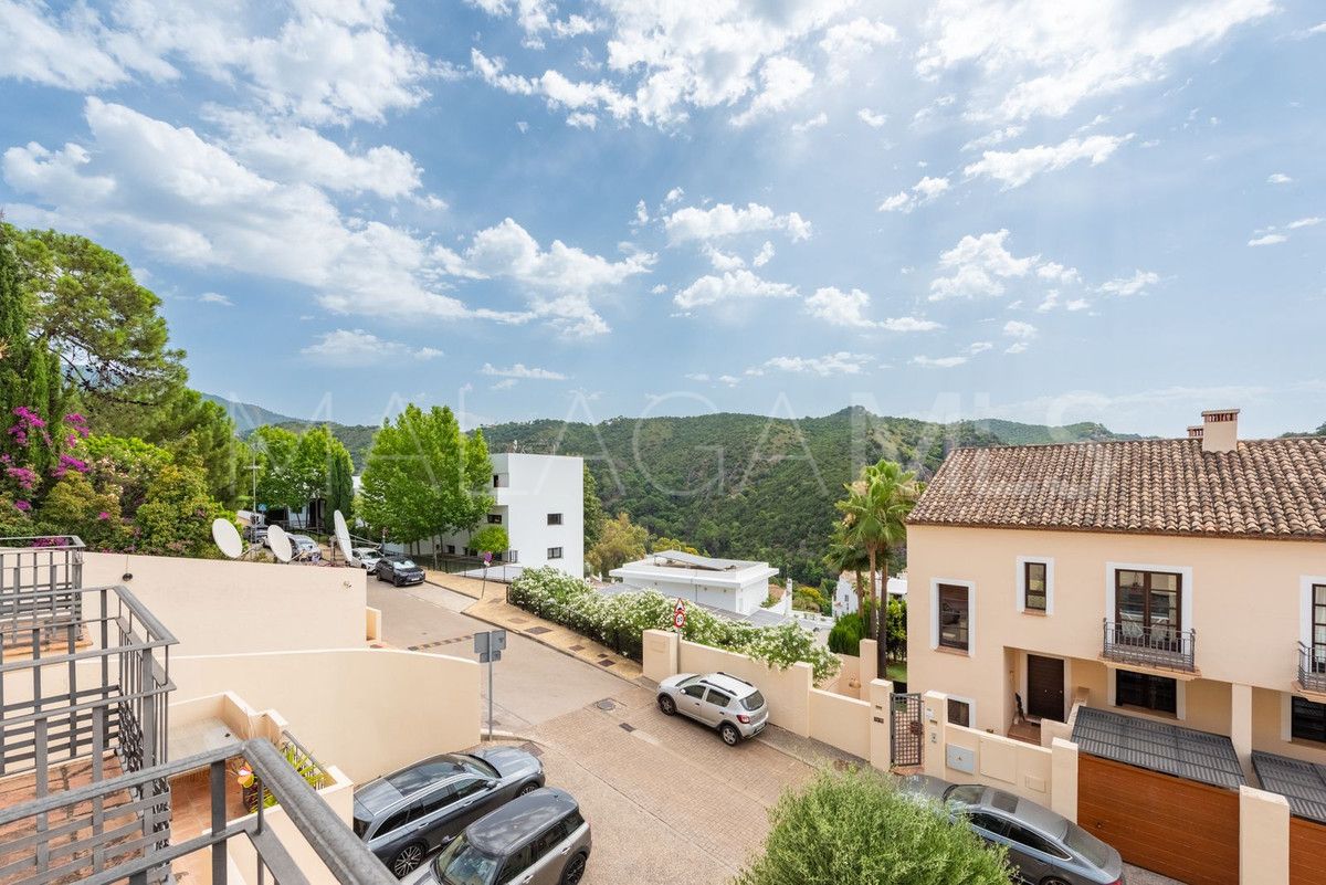 Adosado for sale with 3 bedrooms in Benahavis