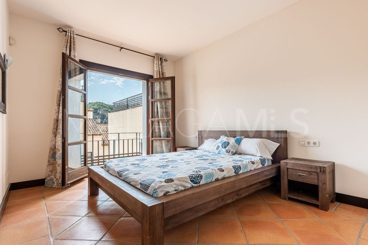 Adosado for sale with 3 bedrooms in Benahavis