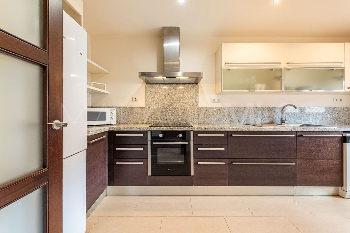 Adosado for sale with 3 bedrooms in Benahavis