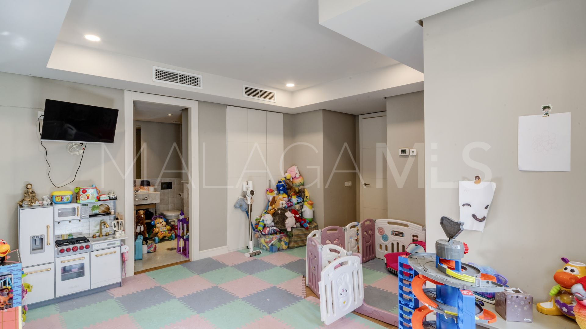 Villa for sale in Golden Mile
