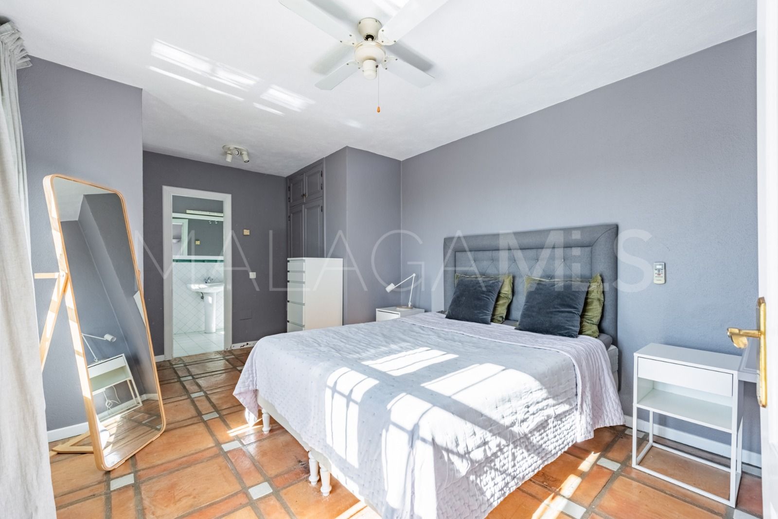 El Madroñal, villa for sale