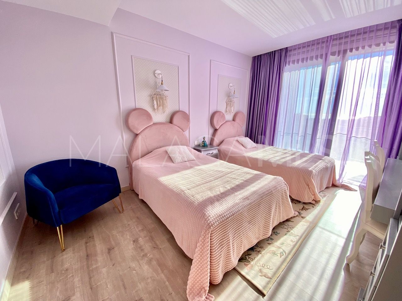 Buy apartment with 4 bedrooms in La Quinta