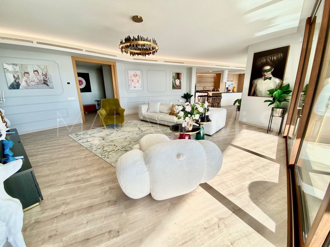 Buy apartment with 4 bedrooms in La Quinta