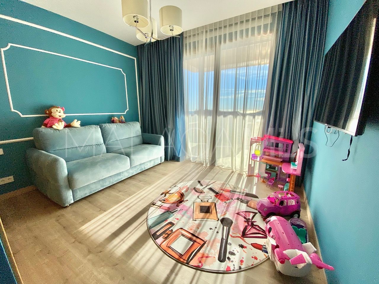 Buy apartment with 4 bedrooms in La Quinta