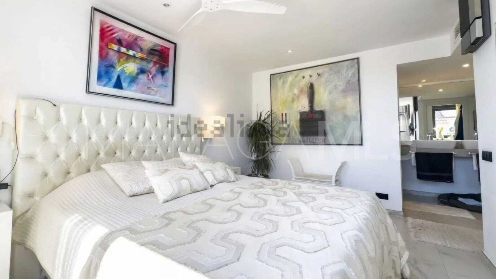 Penthaus for sale in Estepona Stadt