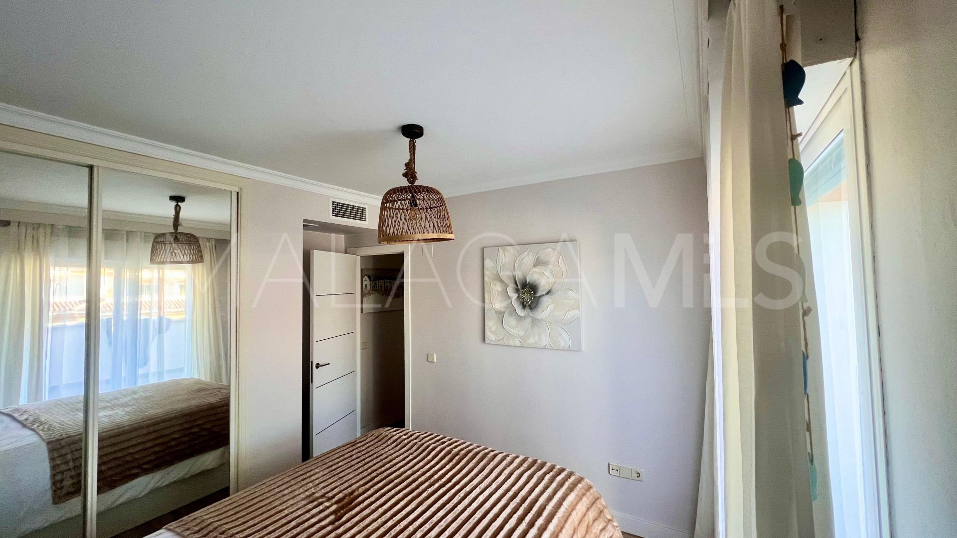 Takvåning for sale in La Dama de Noche