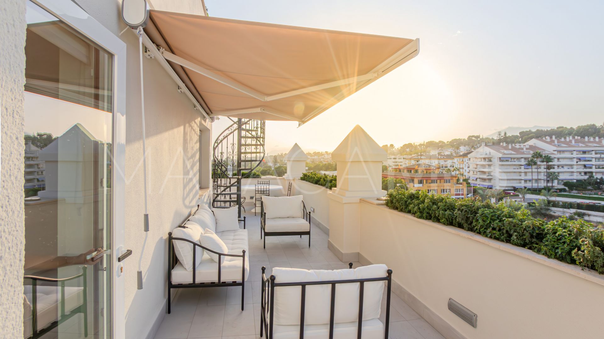 Ático for sale with 2 bedrooms in Marbella