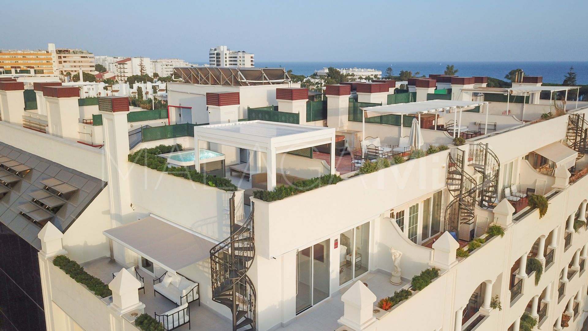 Ático for sale with 2 bedrooms in Marbella