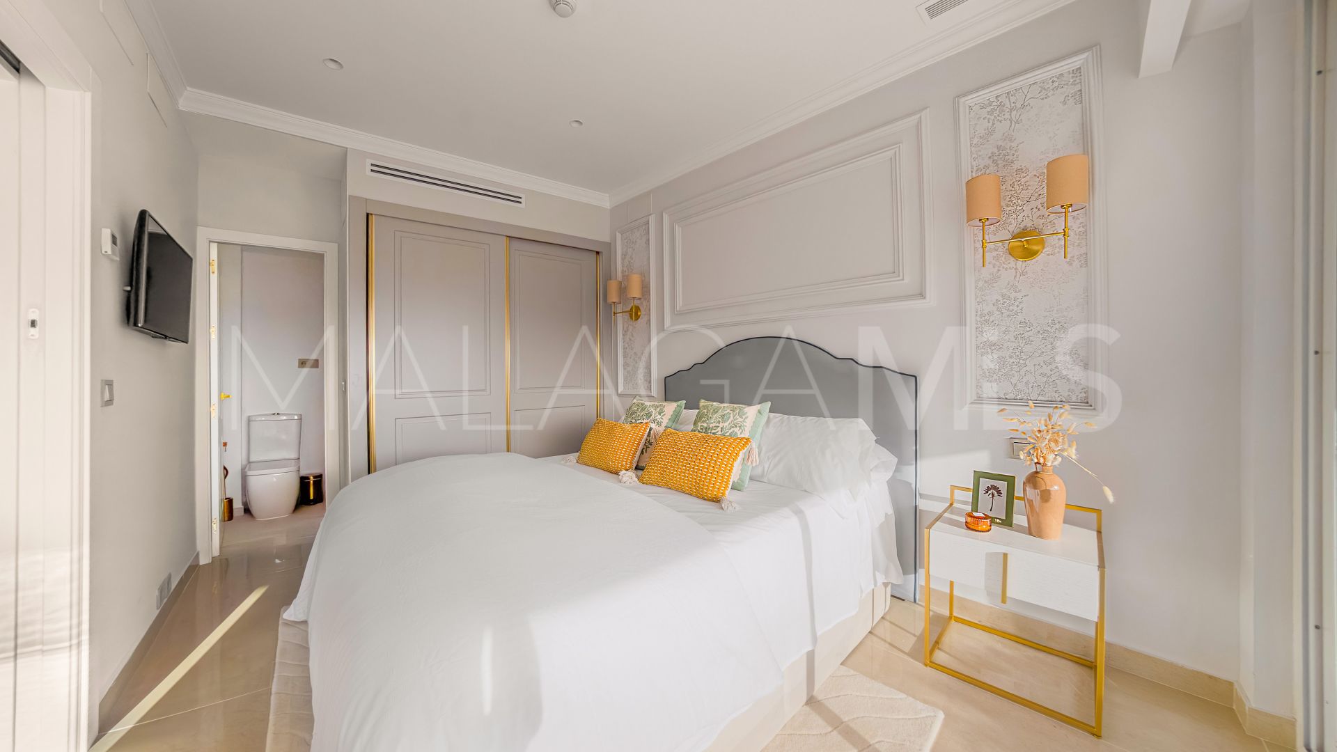 Ático for sale with 2 bedrooms in Marbella