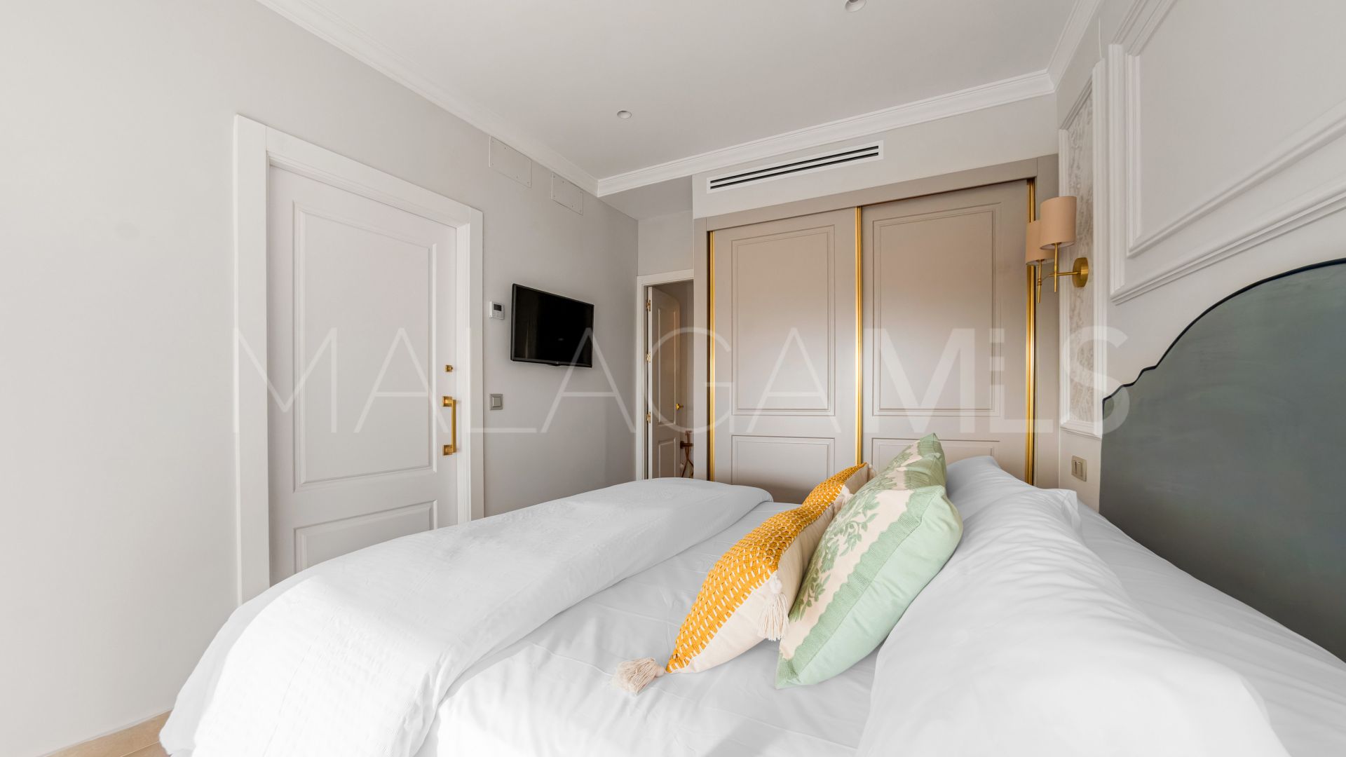 Ático for sale with 2 bedrooms in Marbella