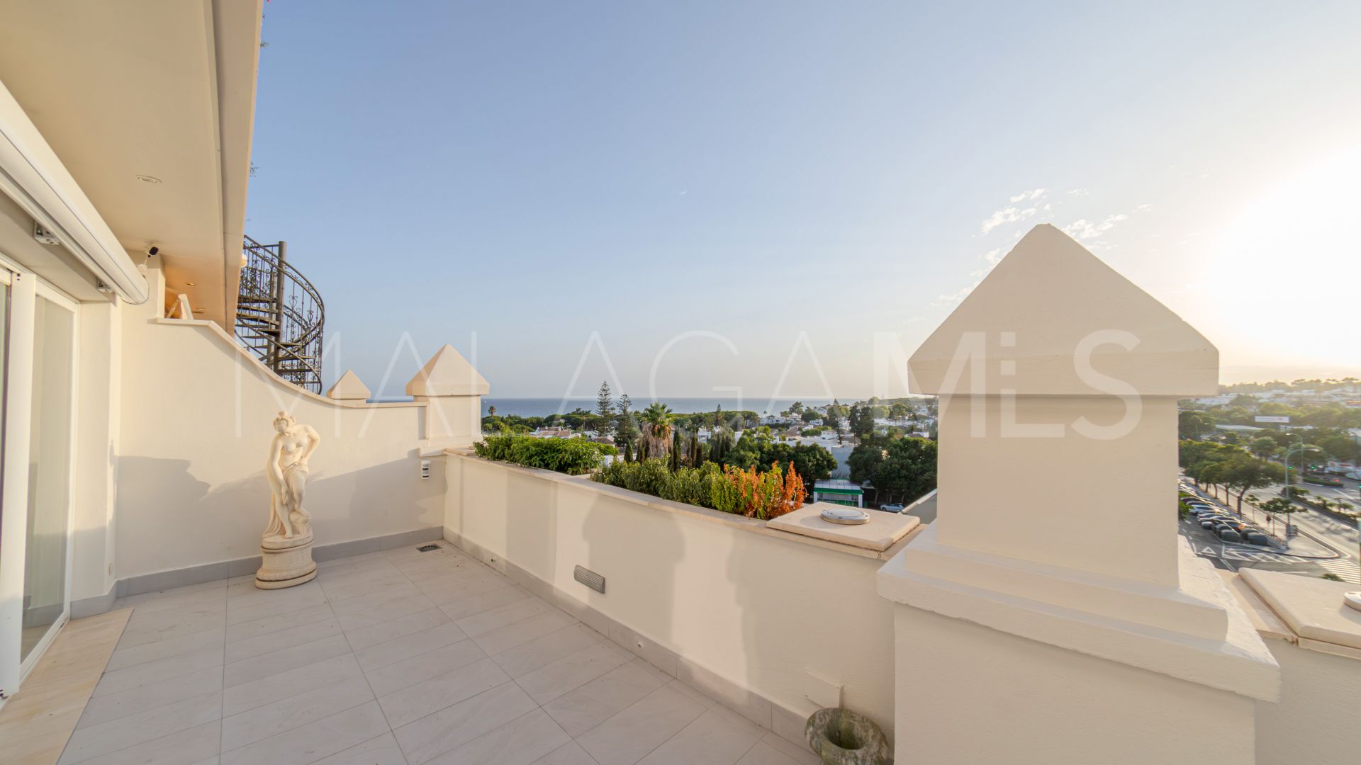 Ático for sale with 2 bedrooms in Marbella