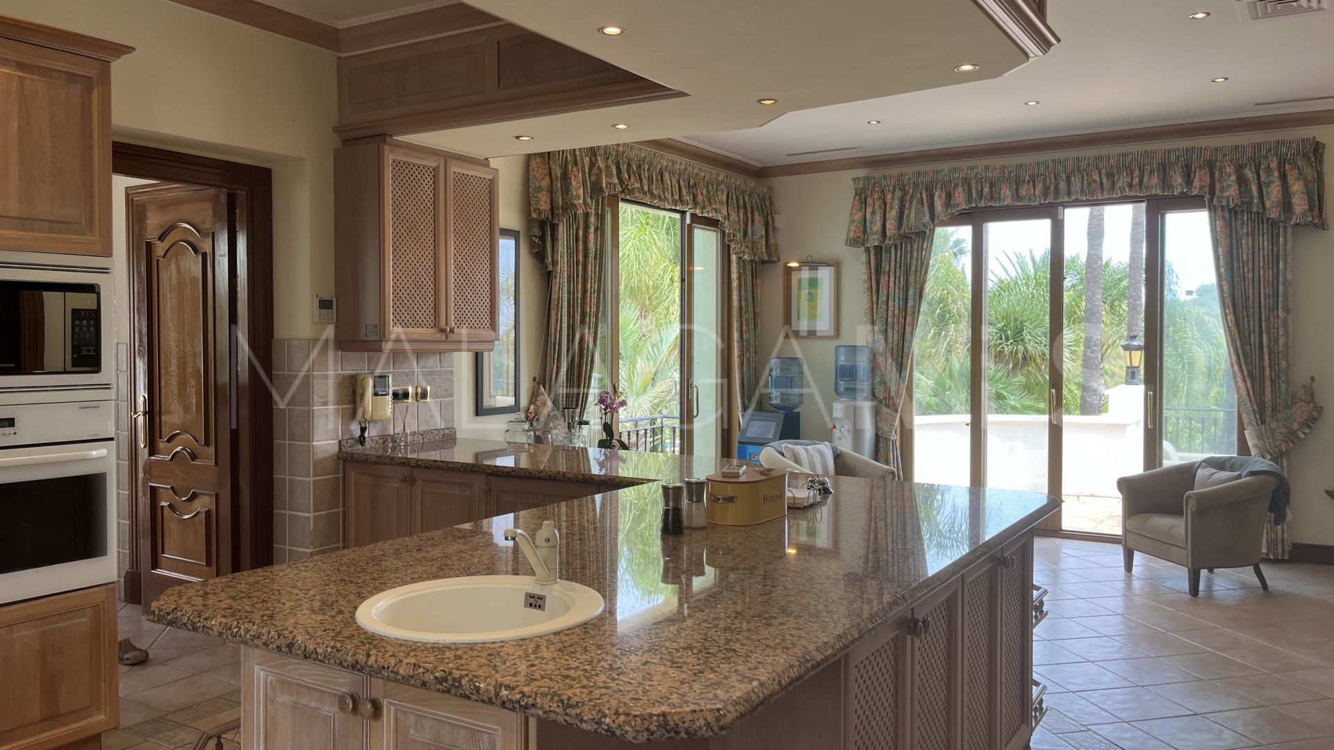 Villa for sale in Paraiso Alto