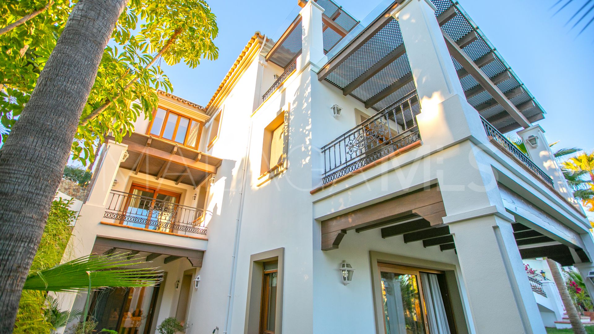 Villa for sale in Paraiso Alto