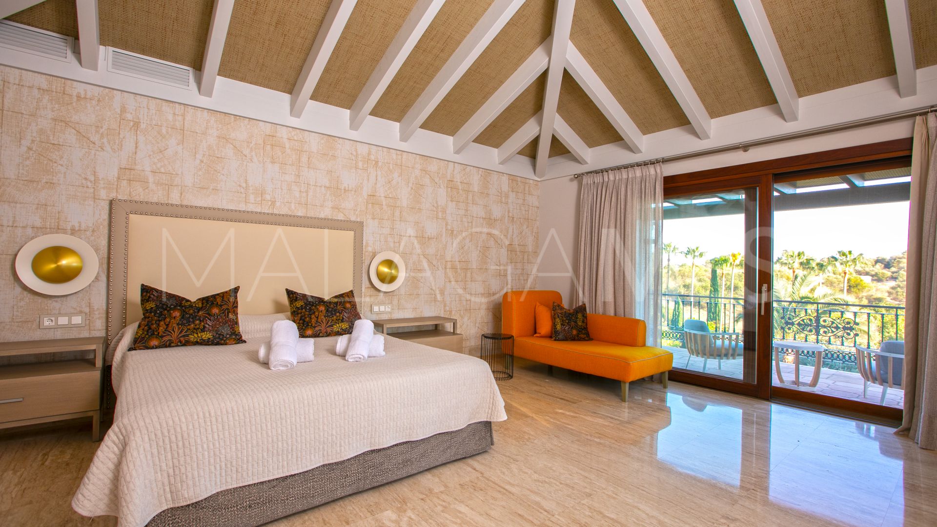 Villa for sale in Paraiso Alto