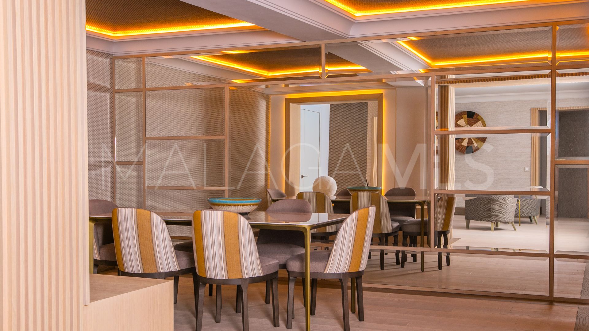 Villa for sale in Paraiso Alto