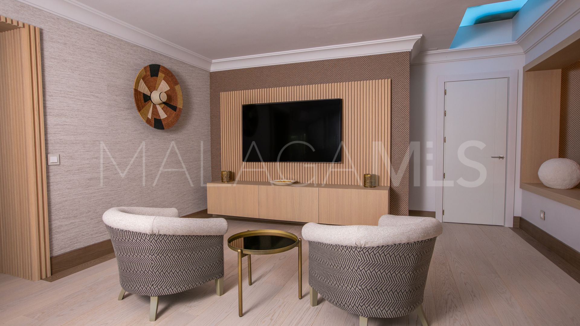 Villa for sale in Paraiso Alto