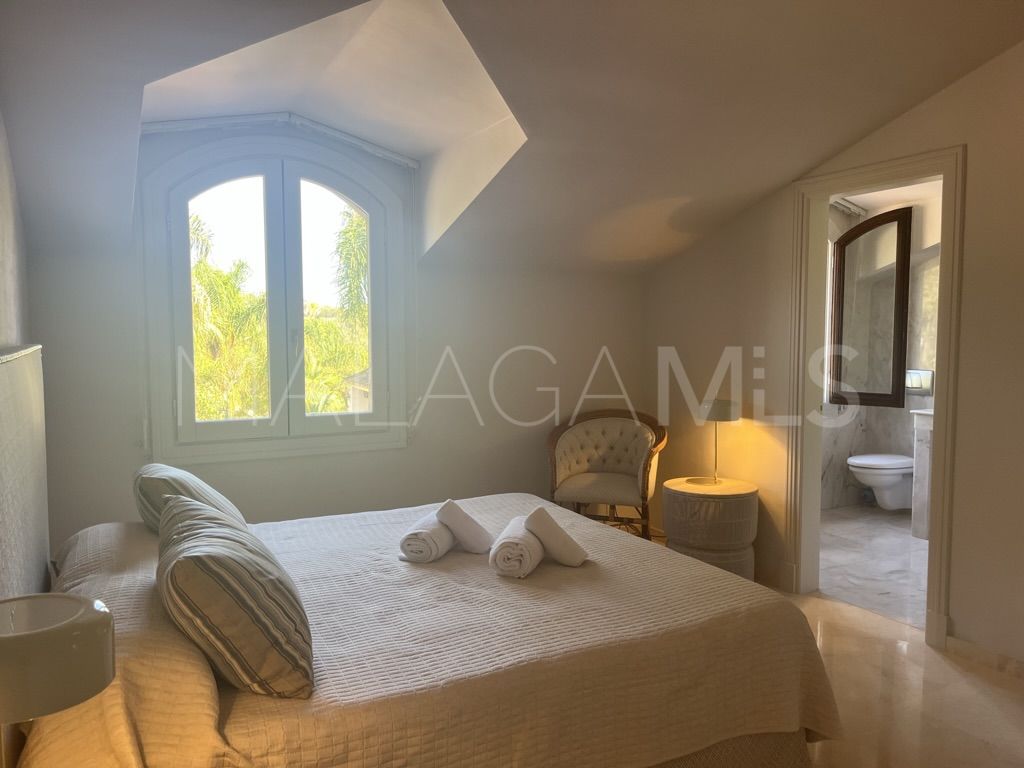 Villa for sale in Paraiso Alto